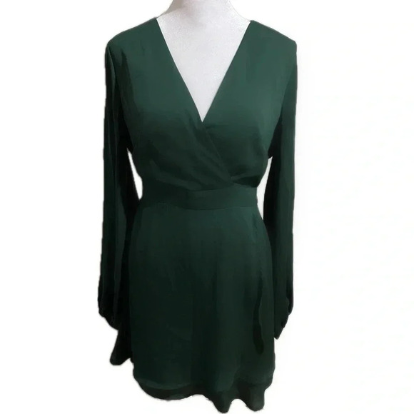 Altar’d State NWT Cross Bodice Long Sleeves Faux Wrap green Dress Size Small - Picture 1 of 8